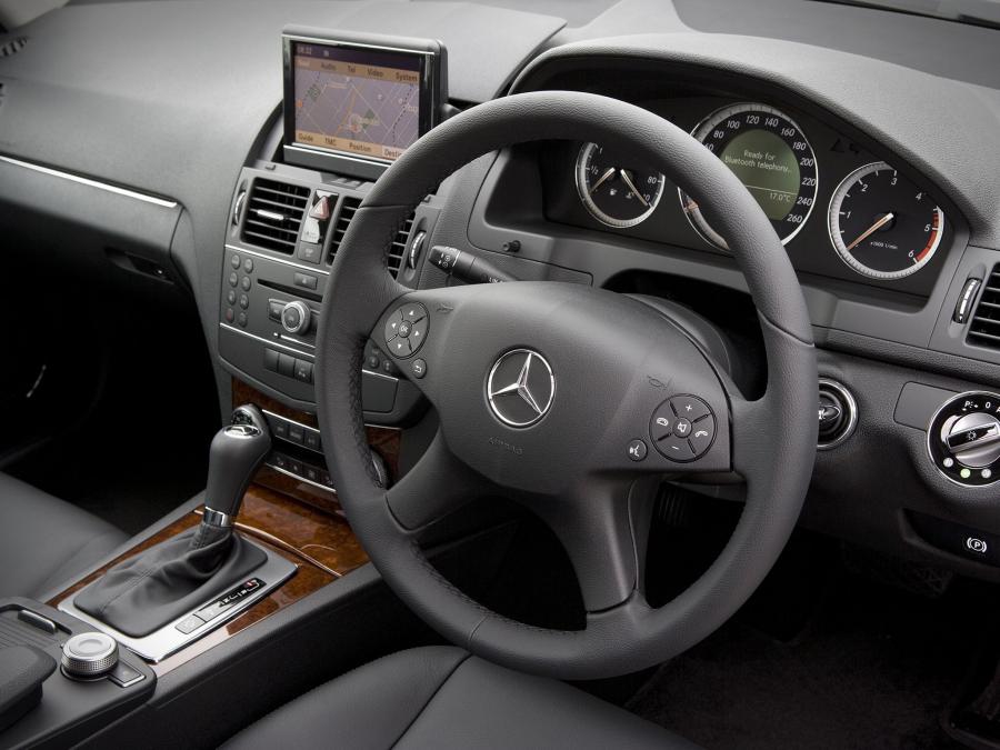  Mercedes-Benz C320 CDI 2007 года  (AU) (фото 9 из 13)